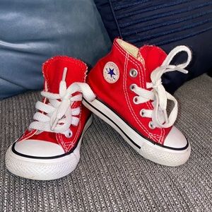Converse high Top chick Taylor Toddler size 4